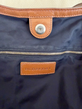 Preview: Burberry Vintage Handtasche / Beutel / Kramtasche