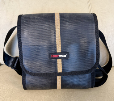 Umhängetasche Carl schwarz 2