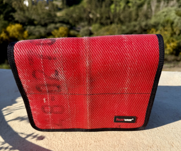 Preview: Kulturbeutel Henry - rot