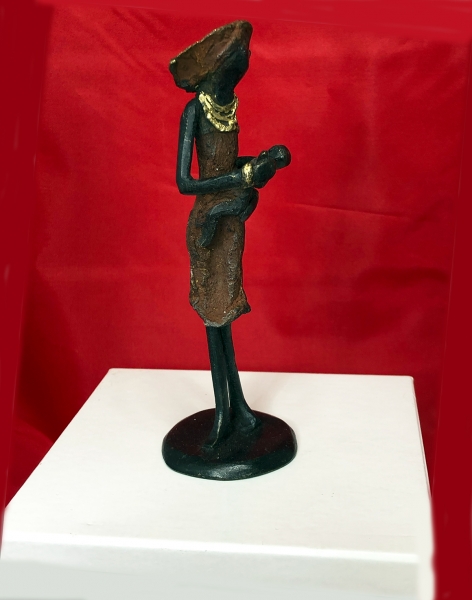 Niña africana con bebé - única