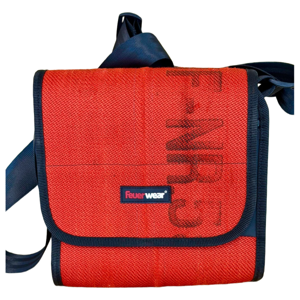 Umhängetasche Carl rot NR5