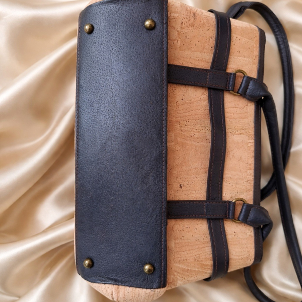 Stilvolle Handtasche von CORKPEL