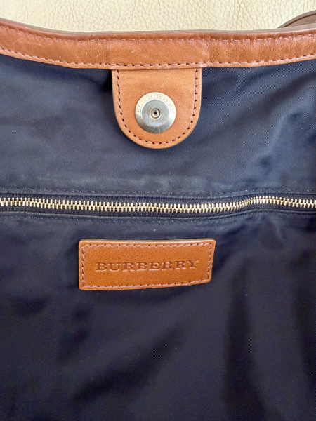 Burberry Vintage Handtasche / Beutel / Kramtasche