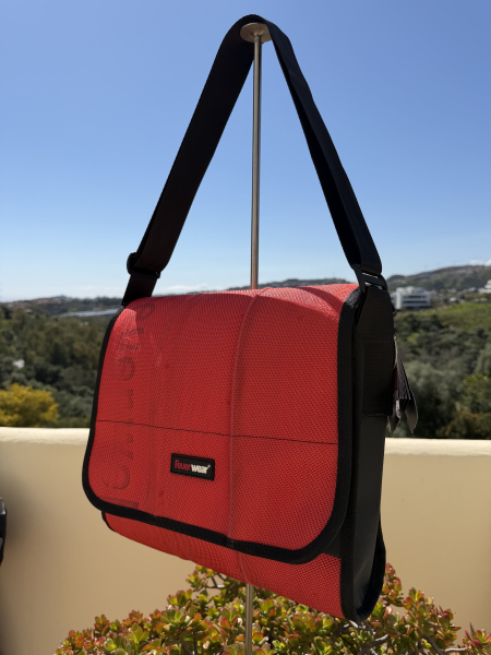 Shoulder bag Walter red Feuer