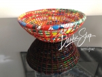 canasta pequeña y colorida Ø 20 cm aprox., altura 7 cm aprox